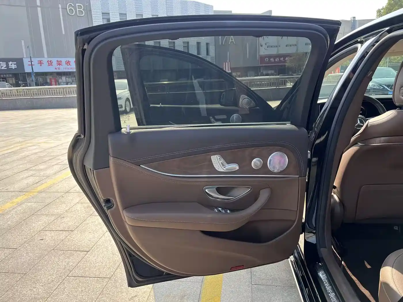 Mercedes-Benz E-Class 2022 Second Facelift E 300 L Luxury фото 15
