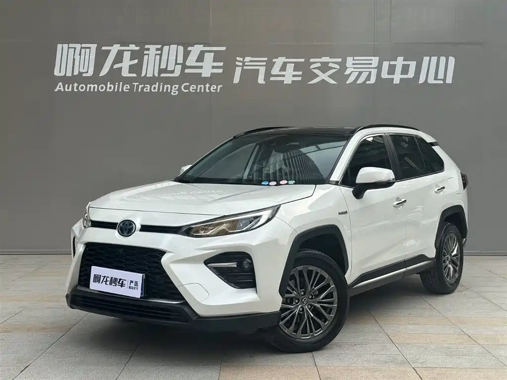 Toyota Wildlander 2023 Hybrid 2.5L E-CVT AWD Premium Edition фото 2