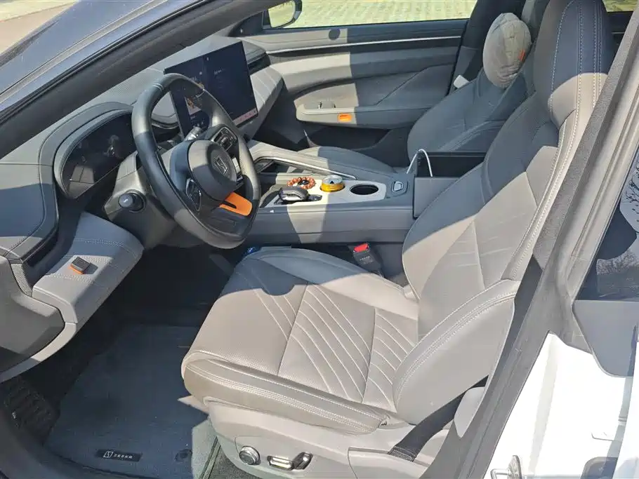 ZEEKR EXTREME KRYPTON 001