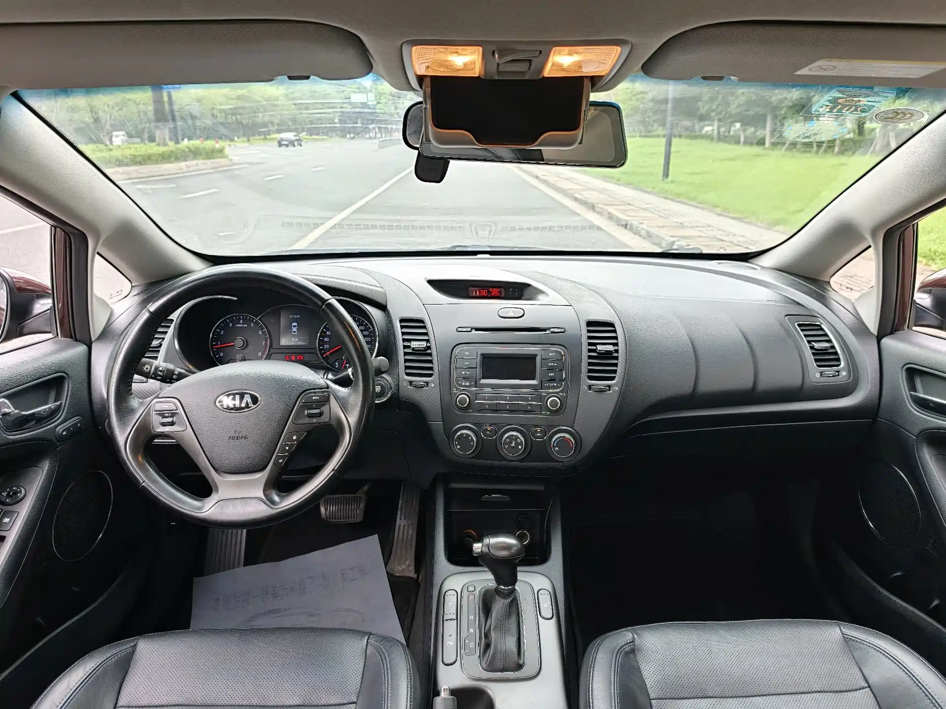 Photo 8 - Kia K3