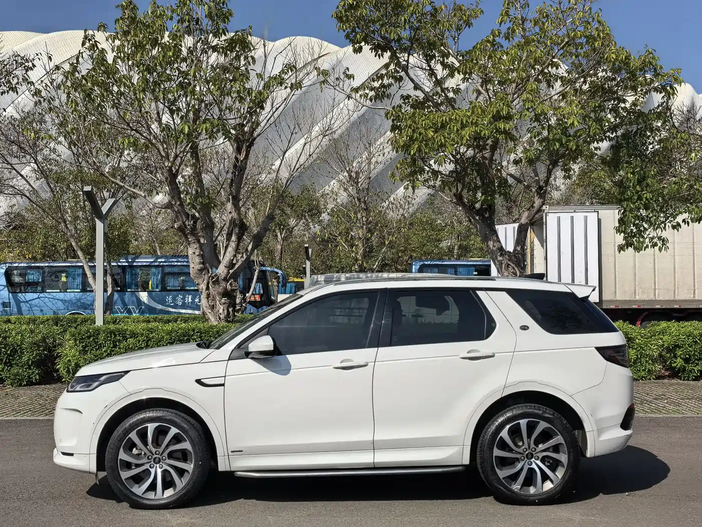 LAND ROVER DISCOVER SPORTS