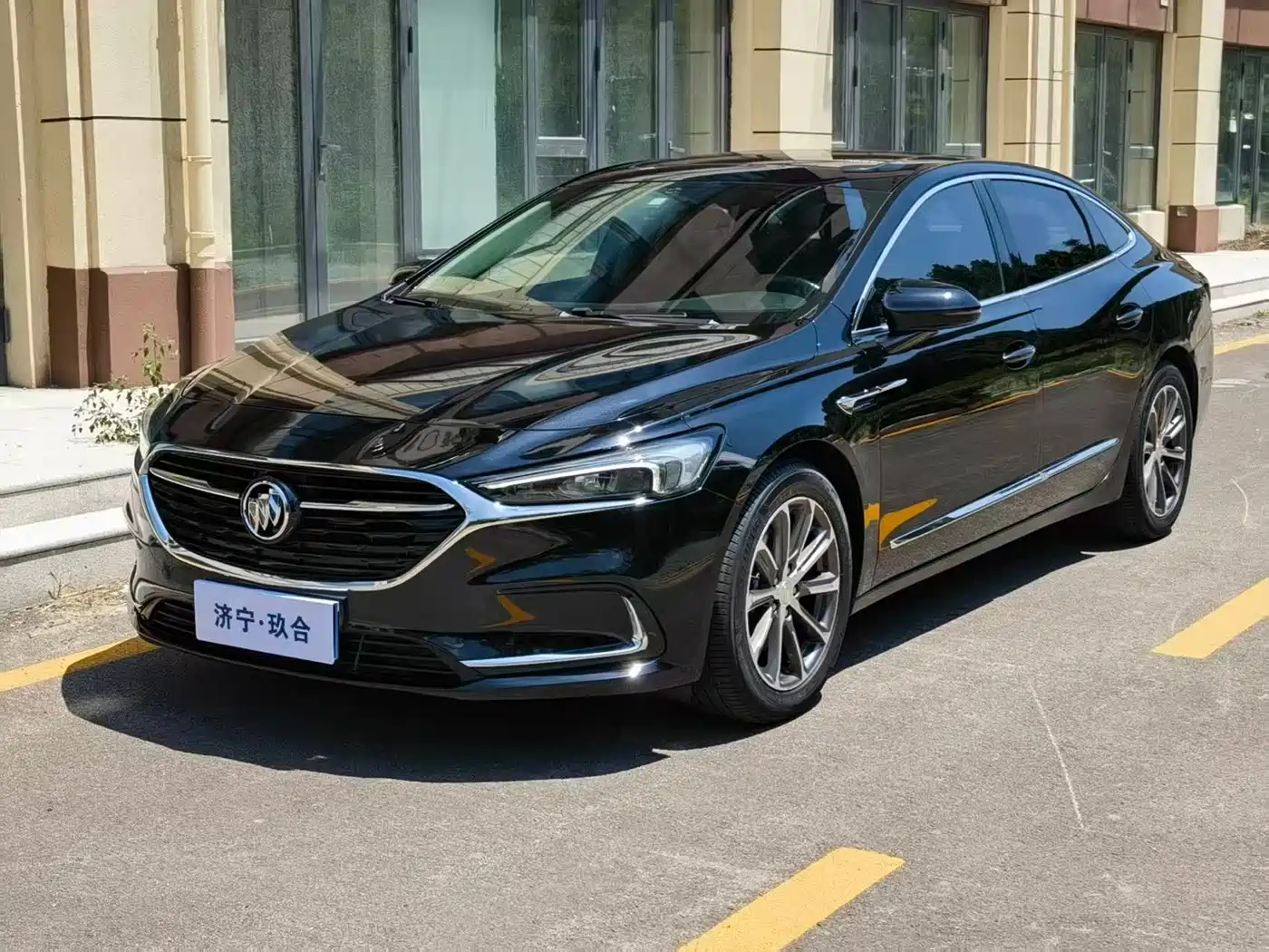 Фото 1 - Buick LaCrosse