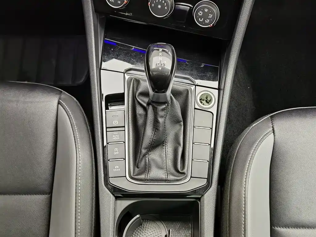 Volkswagen Sagitar 2019 200TSI DSG Comfort Edition China VI фото 13
