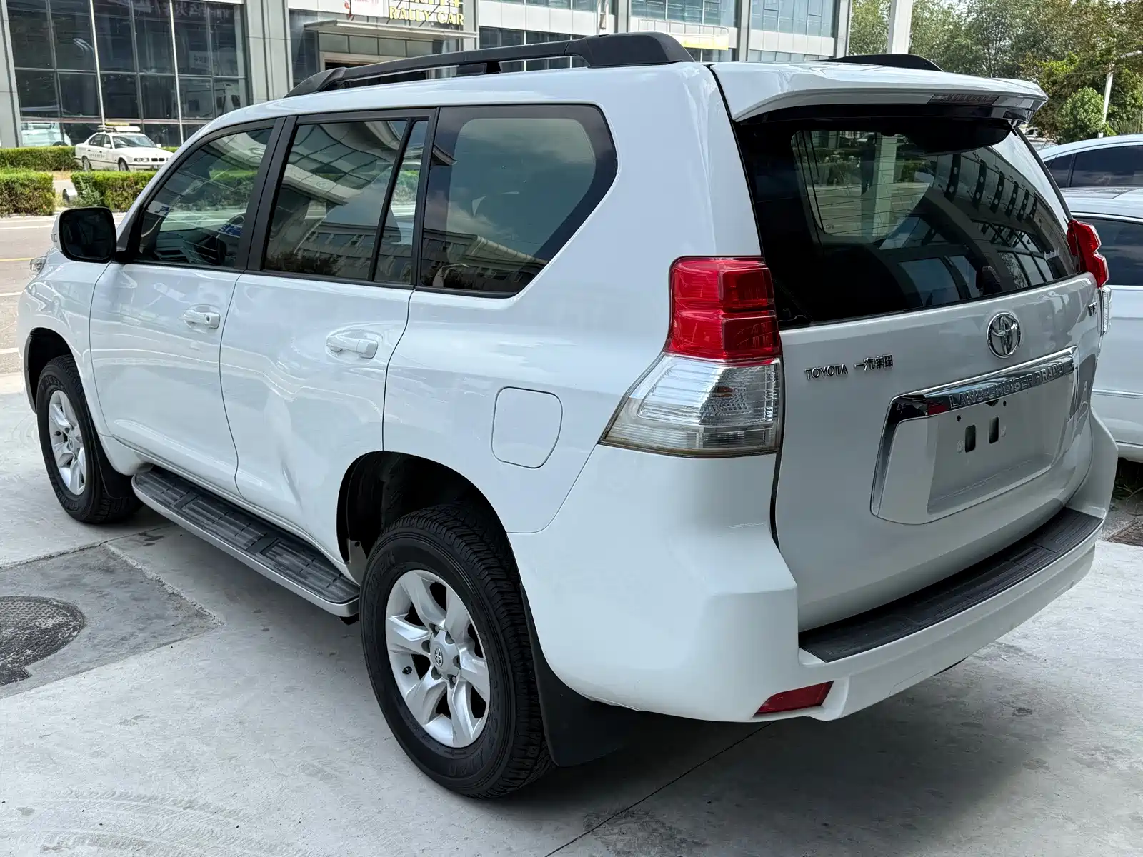 Фото 6 - Toyota Prado