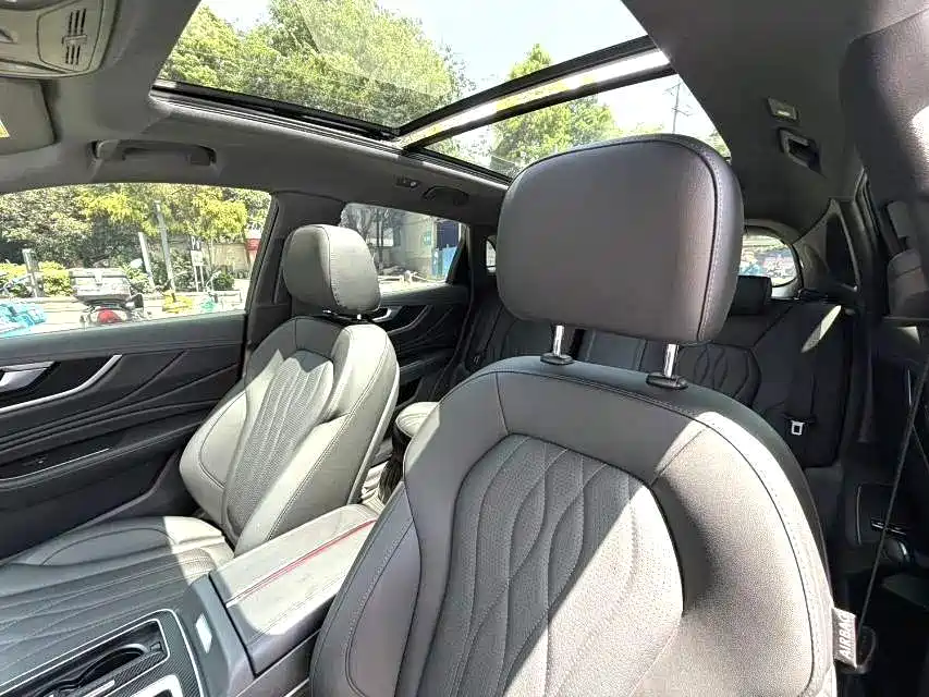 Hongqi HS5 2025 2025 2.0T 2WD Mystic Shadow Edition