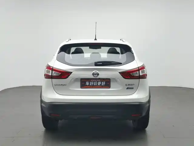 Nissan Qashqai 2016 2.0L CVT Luxury Edition — фото 4