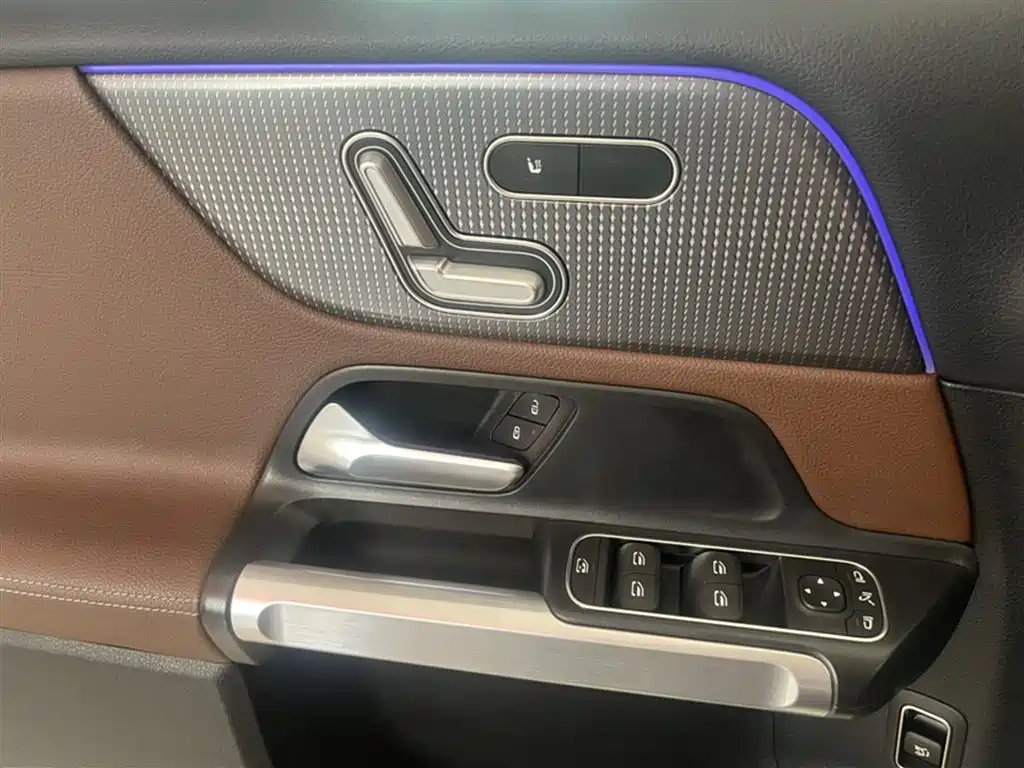 Mercedes-Benz GLB 2020 Facelift GLB 200 Style фото 15