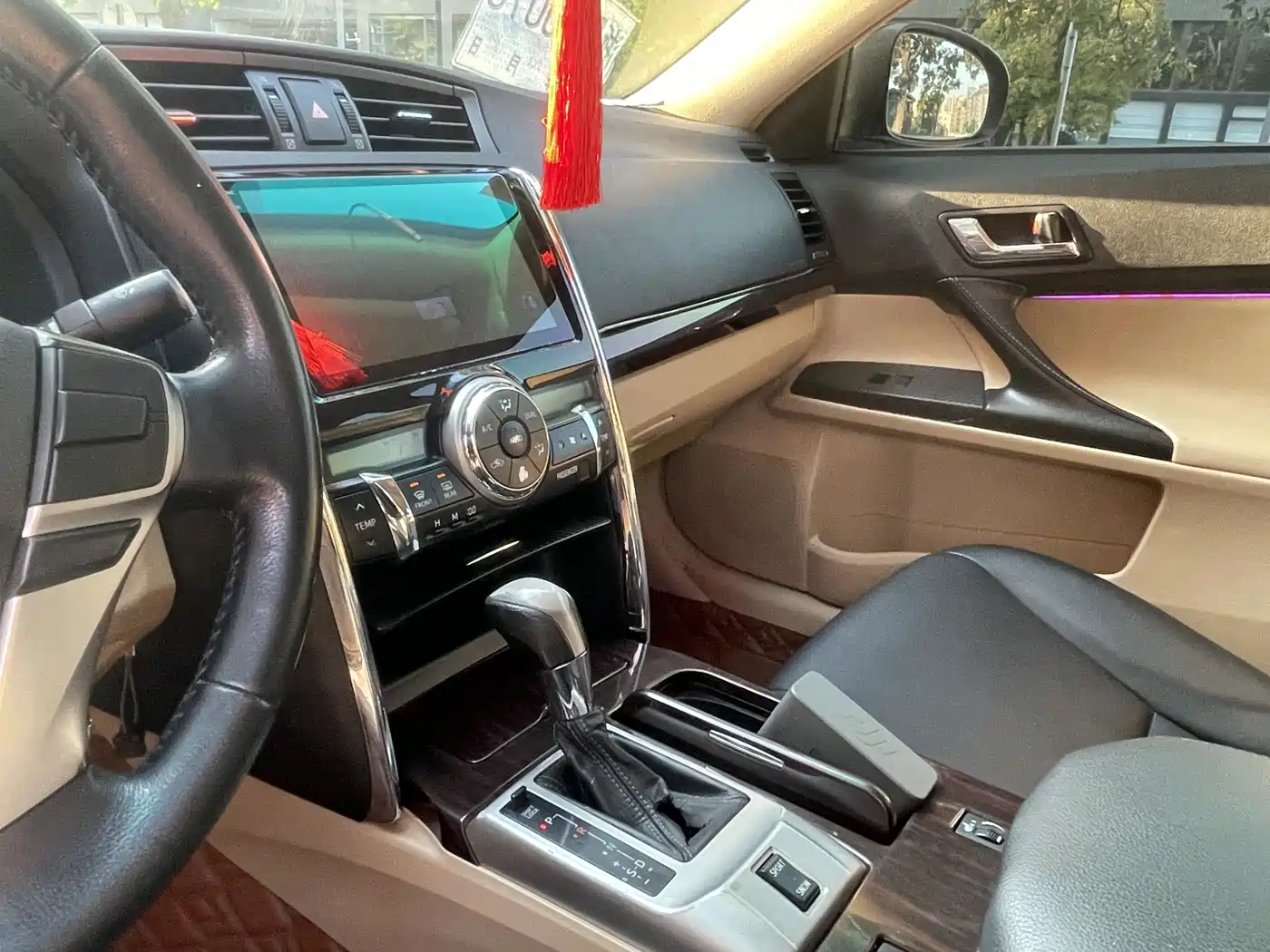 Toyota Reiz 2010 2.5V Elegance Elite Edition фото 4
