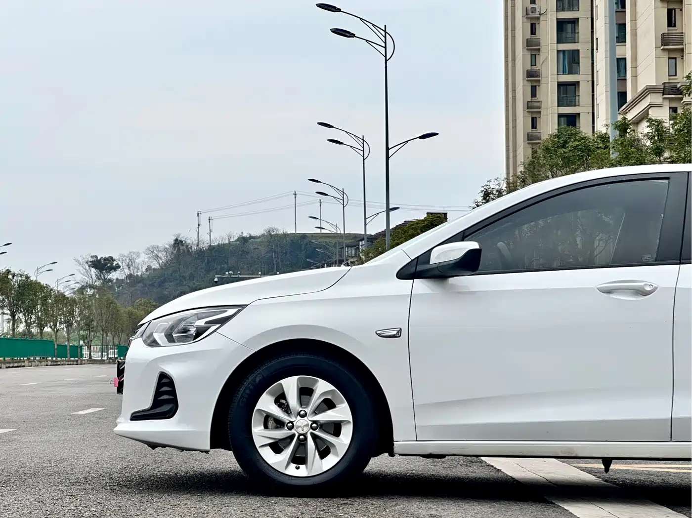 CHEVROLET KOVOZ