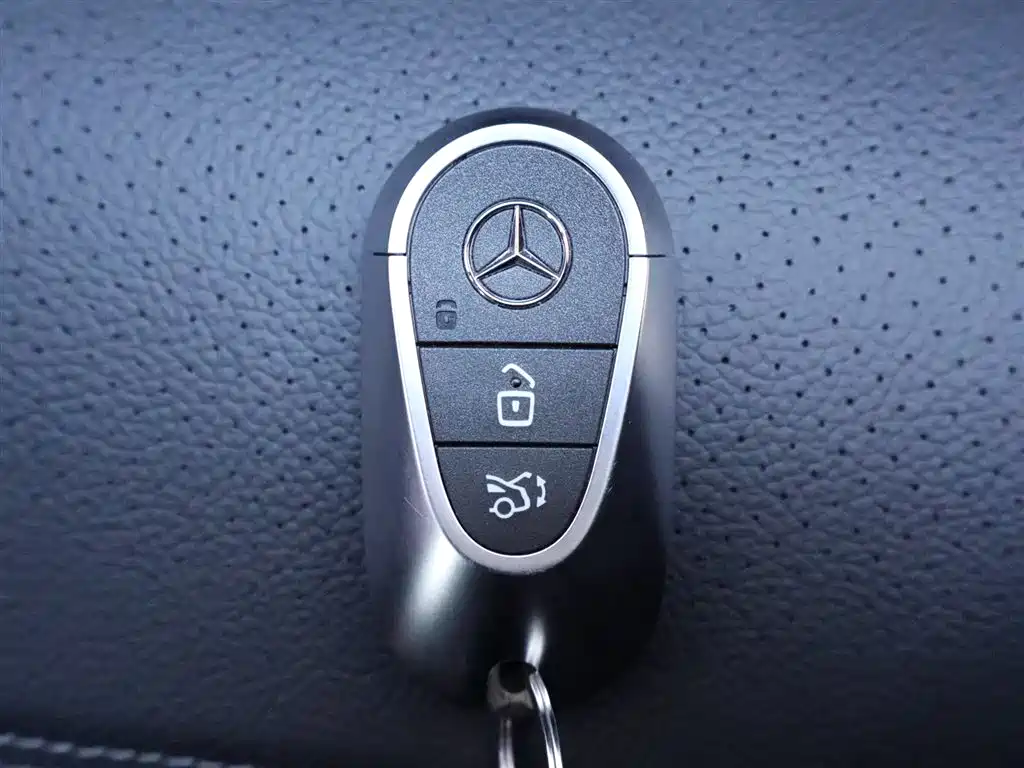 Mercedes-Benz C-Class 2025 Facelift C 260 L Sport Edition фото 25