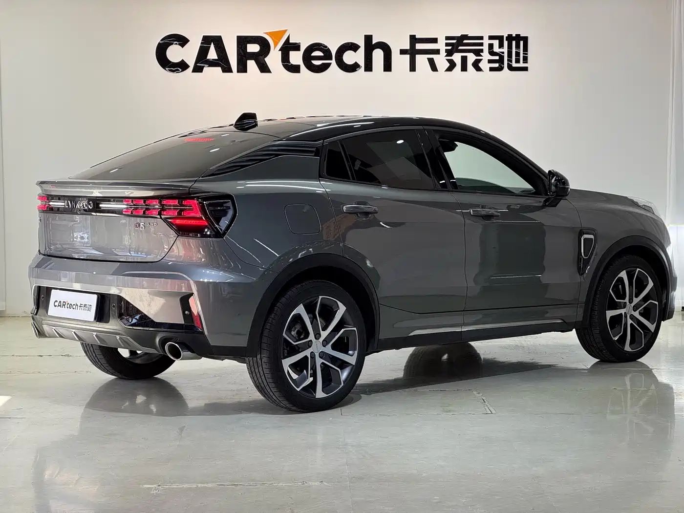 Lynk & Co 05 2020 2.0TD 4WD Power Plus фото 4