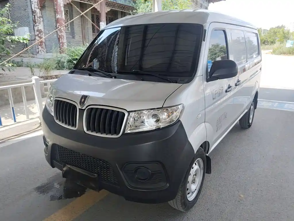Jinbei Little Sea Lion X30 2023 2023 1.5L Super Comfort Van 2/5 Seats Non-AC SWC15M