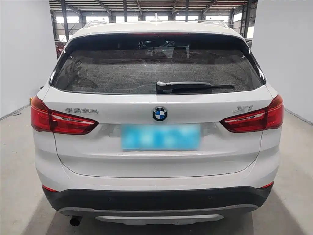 BMW X1 2016 sDrive18Li Luxury Model фото 6