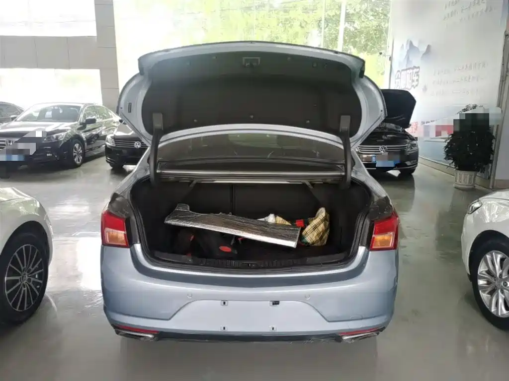 Buick Verano 2015 Sedan 20T Dual-clutch Leading фото 19
