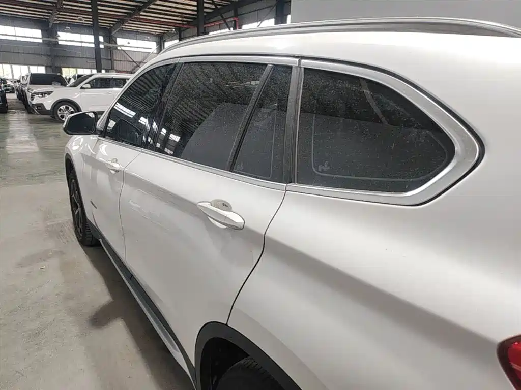 BMW X1 2016 sDrive18Li Luxury Model фото 5