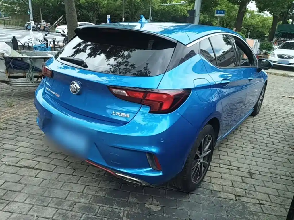 Фото 7 - Buick Verano