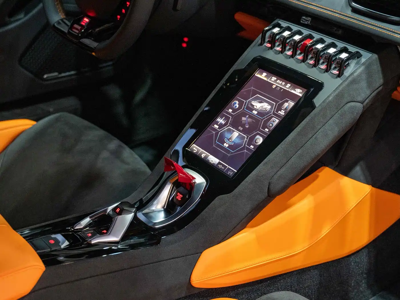 LAMBORGHINI HURACÁN