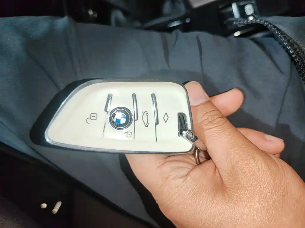 BMW X1 2016 sDrive18Li Luxury Model фото 9
