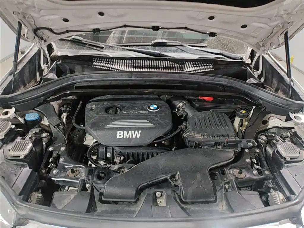 BMW X1 2016 sDrive18Li Luxury Model фото 20