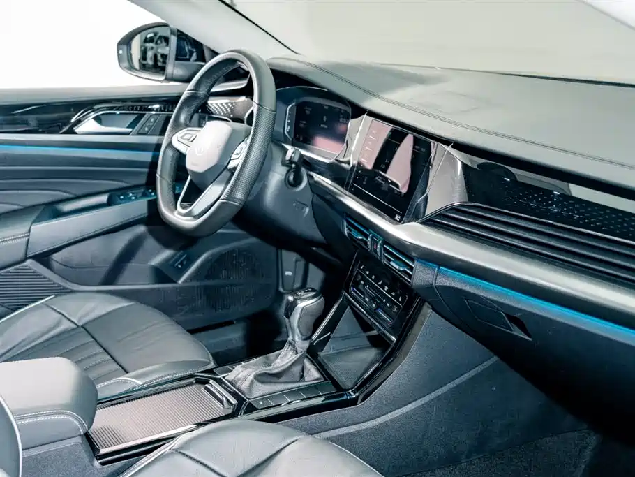 Volkswagen Passat 2022 330TSI Starlight Elite Edition фото 17