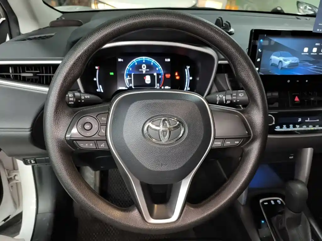 Toyota Frontlander 2025 2024 2.0L CVT Elite Plus Edition