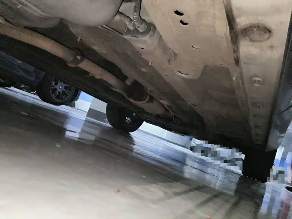 Фото 9 - Roewe RX5