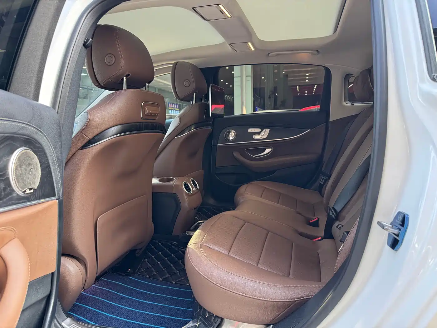 Mercedes-Benz E-Class 2018 Facelift E 300 L Sport Luxury фото 6
