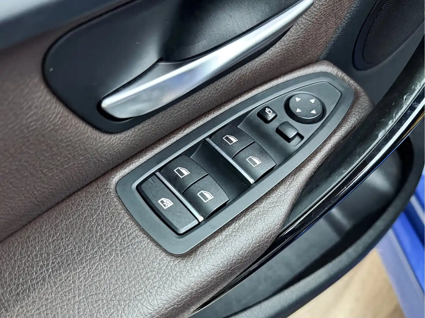 BMW 3 Series 2019 320Li M Sport Package фото 10