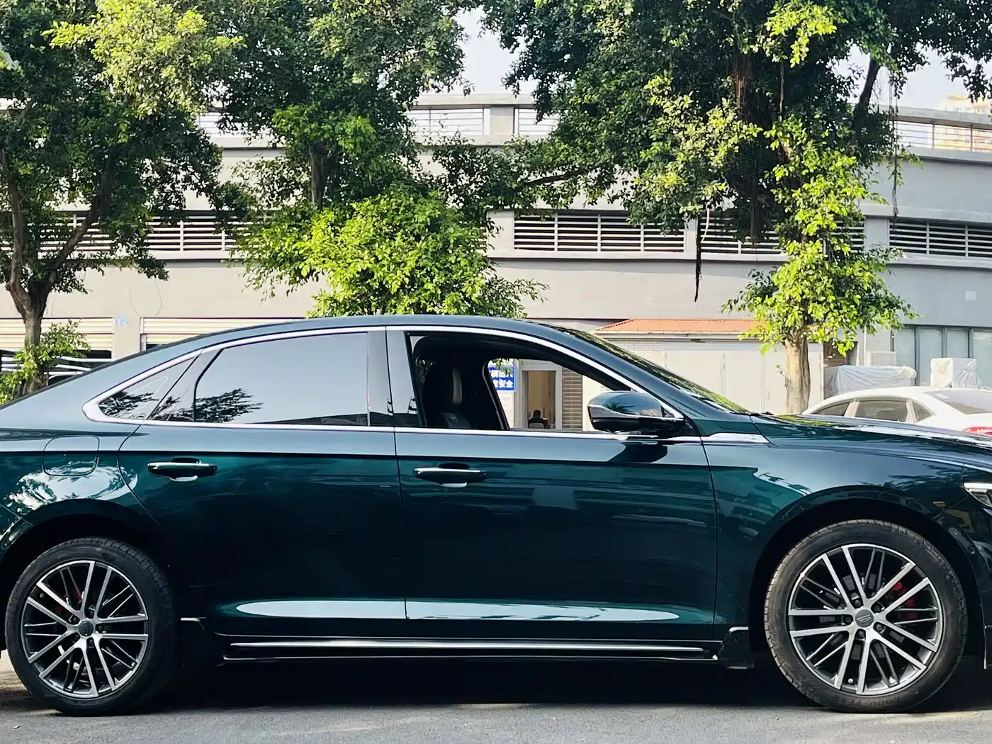 GEELY AUTOMOBILE XINGRUI