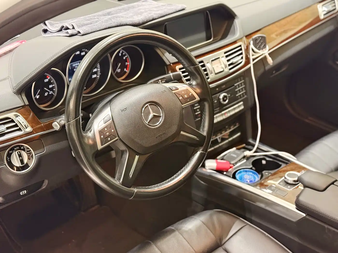 Mercedes-Benz E-Class 2015 E 320 L фото 6
