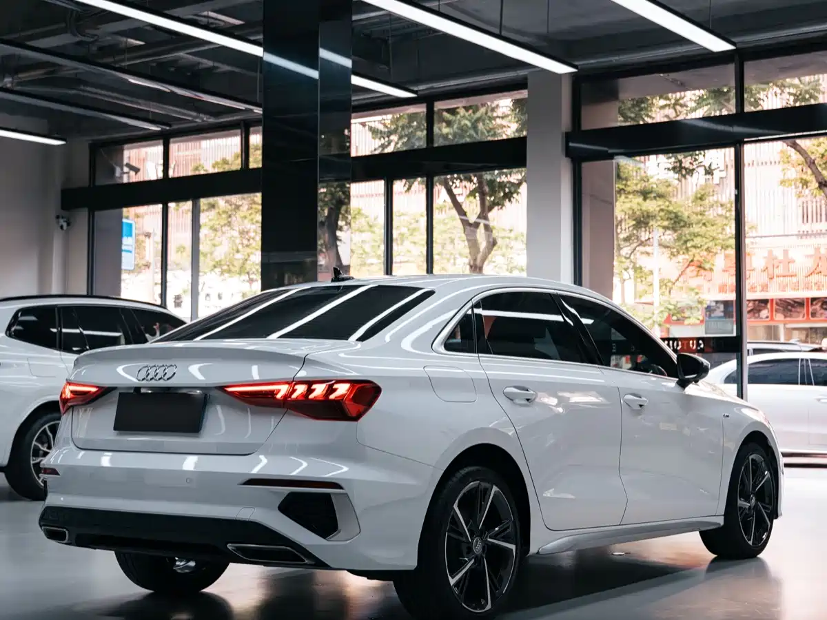 Audi A3 2021 A3L Limousine 35 TFSI Fashion Sport фото 3