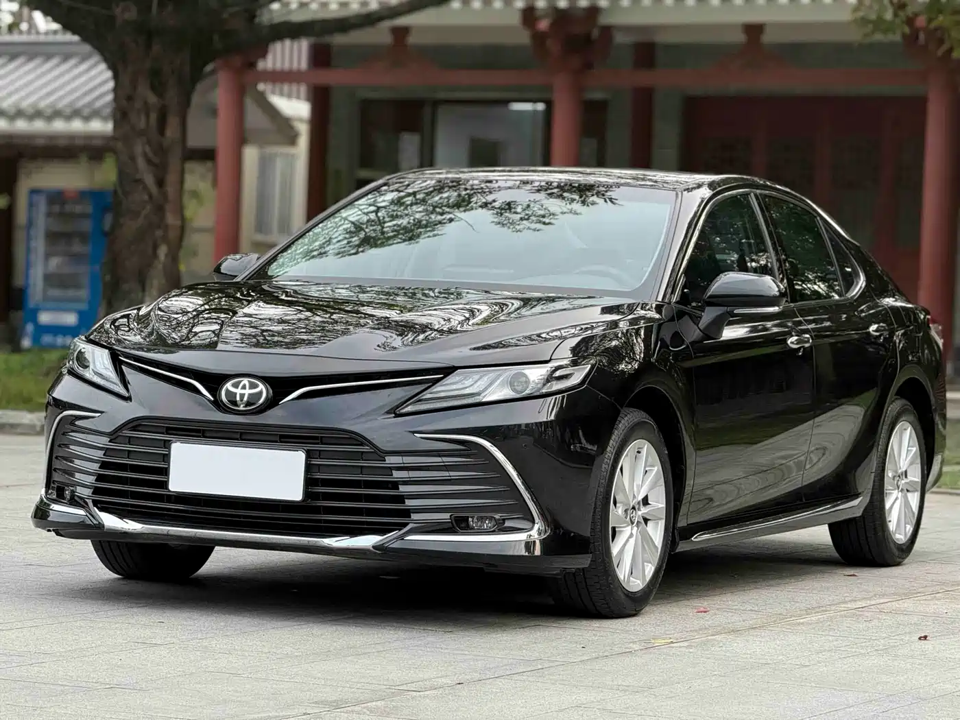 Toyota Camry 2023 2.0G Luxury Edition