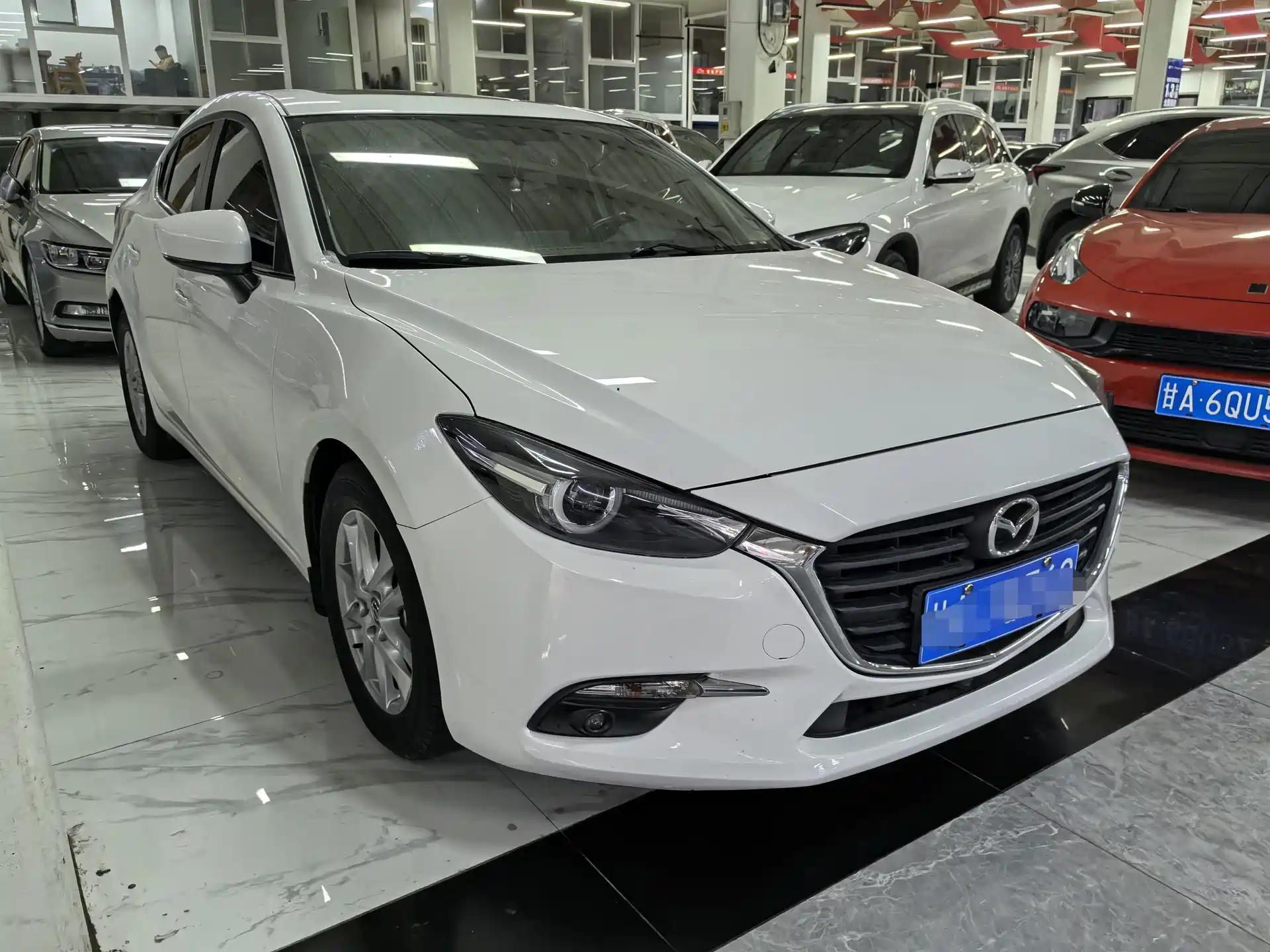 Фото 3 - Mazda Mazda 3
