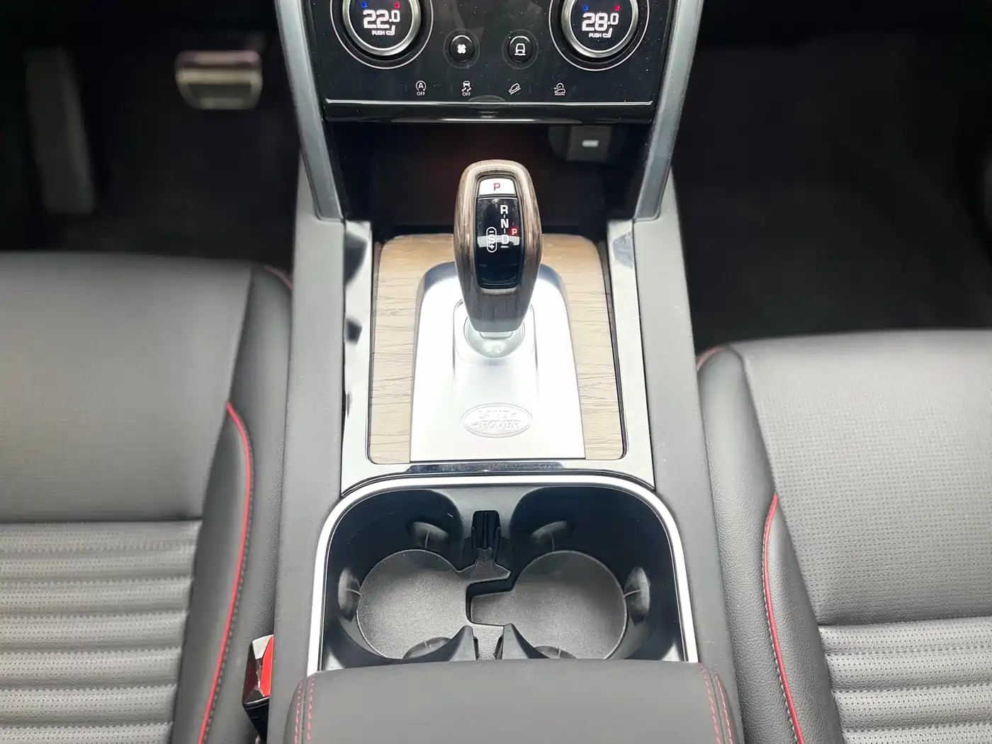 Land Rover Discovery Sport 2022 Model 249PS R-Dynamic S Performance Edition 5-Seater фото 22