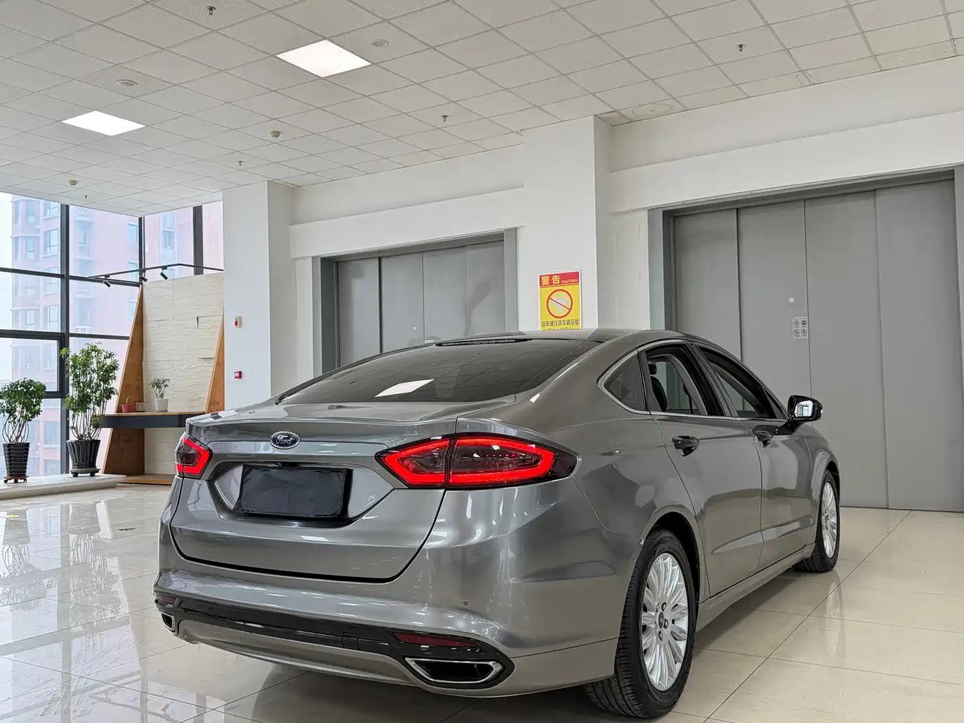 FORD MONDEO