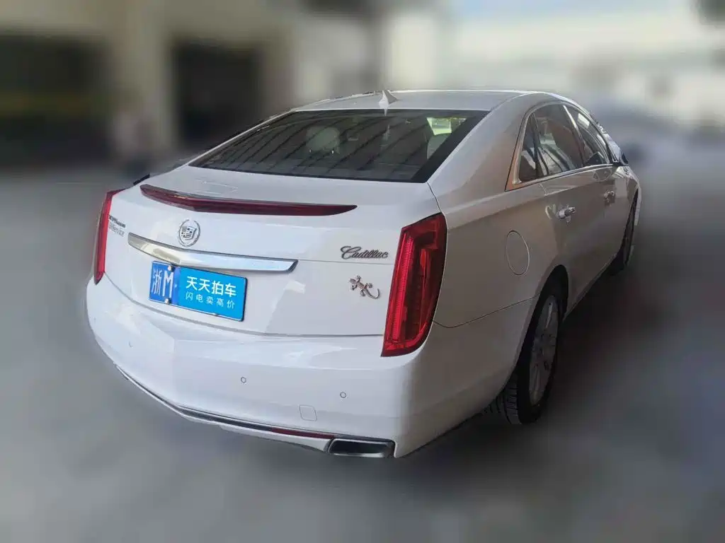 Фото 2 - Cadillac XTS