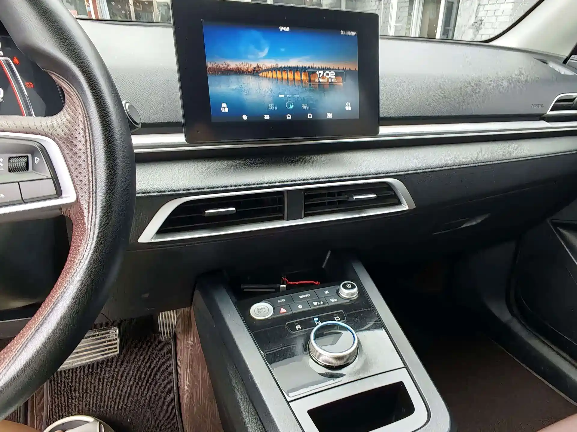 Фото 8 - BYD e2