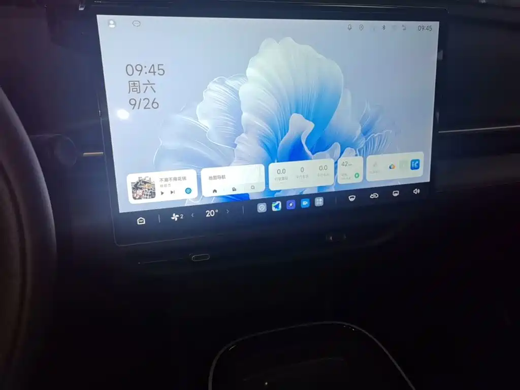 ARCFOX T1 2026 2025 425 Mid-range Version