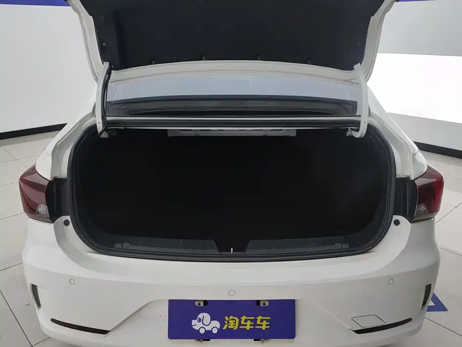GAC Trumpchi Trumpchi GA4 2019 2018 150N Manual Luxury
