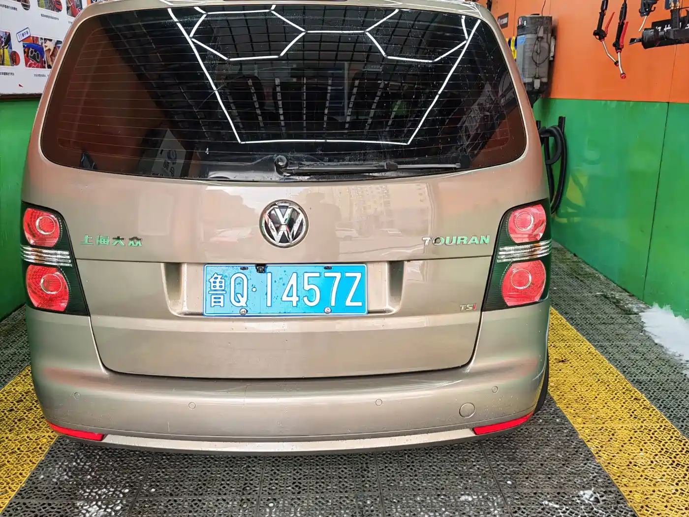 Volkswagen Touran 2016 2015 1.4T DSG Comfort Edition 5-seater