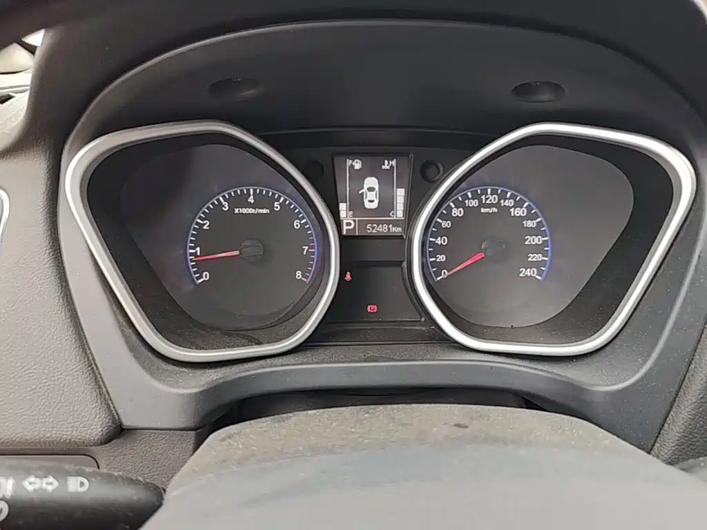 Photo 12 - Geely GX7