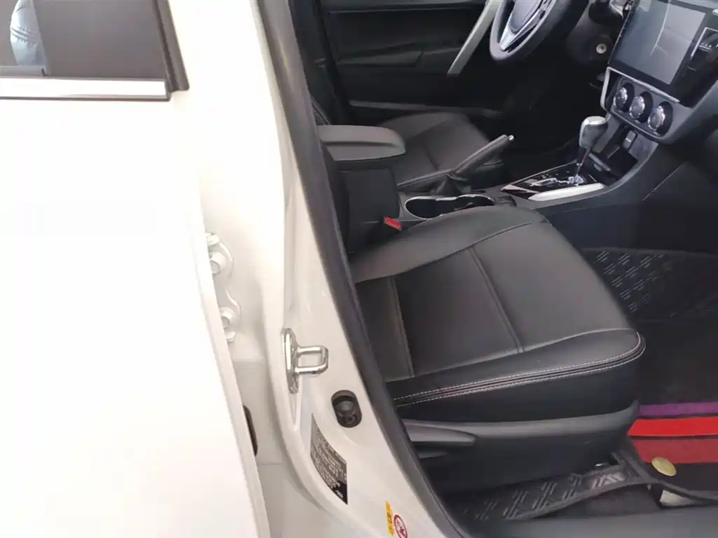 Toyota Corolla 2017 Facelift 1.2T S-CVT GL-i фото 25