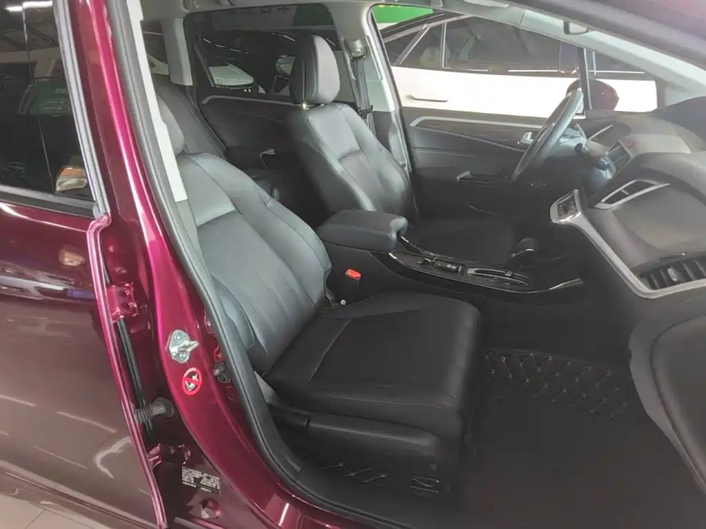 Фото 25 - Honda Jade