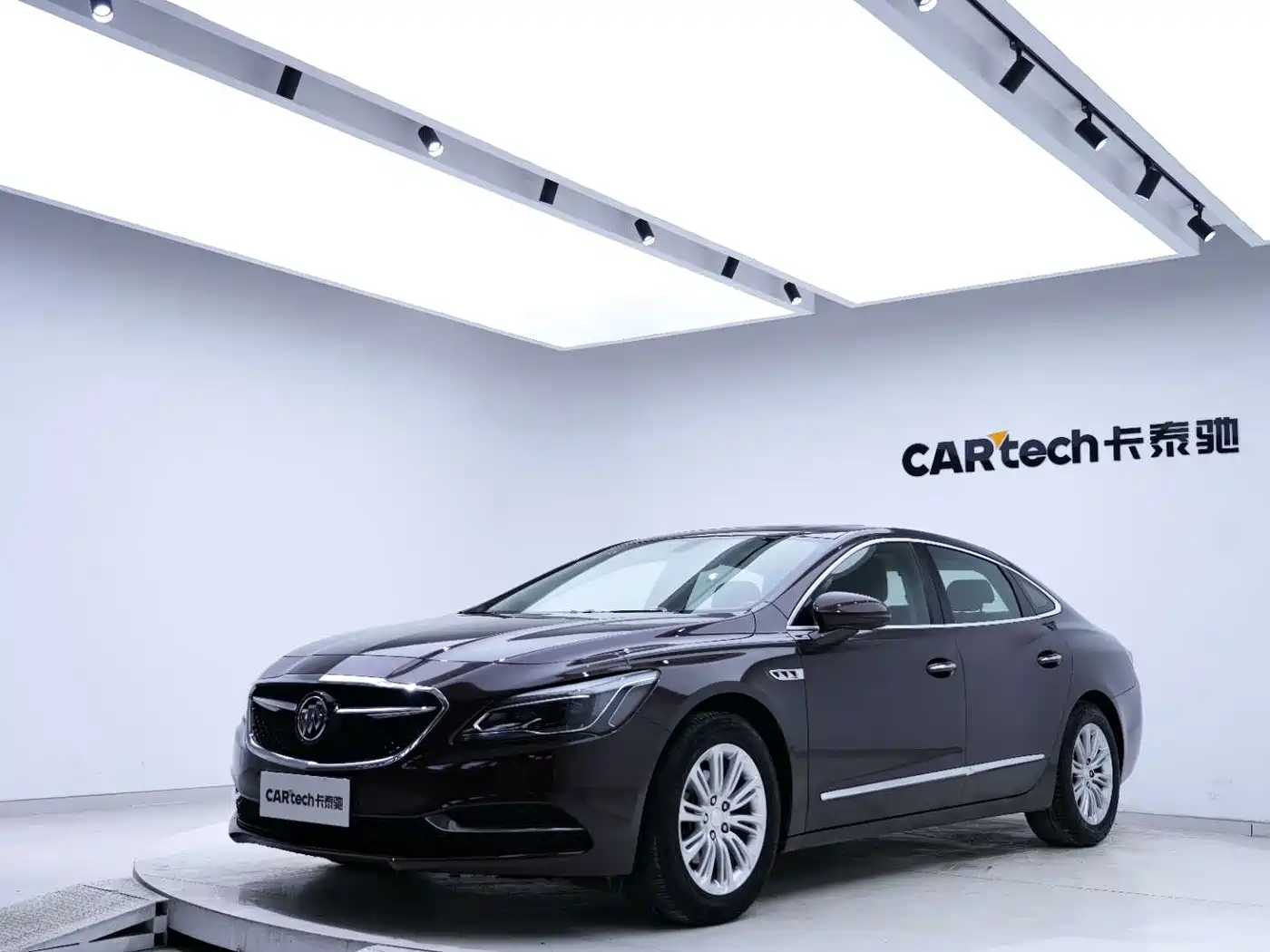 Buick LaCrosse 2018 Model 20T Elite Edition фото 6