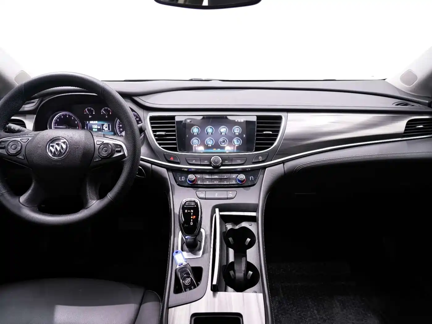 Buick LaCrosse 2018 Model 20T Elite Edition фото 21