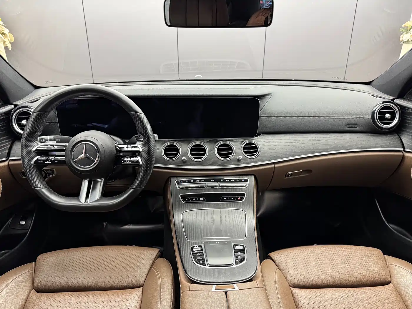 Mercedes-Benz E-Class 2022 E 300 L Luxury фото 6
