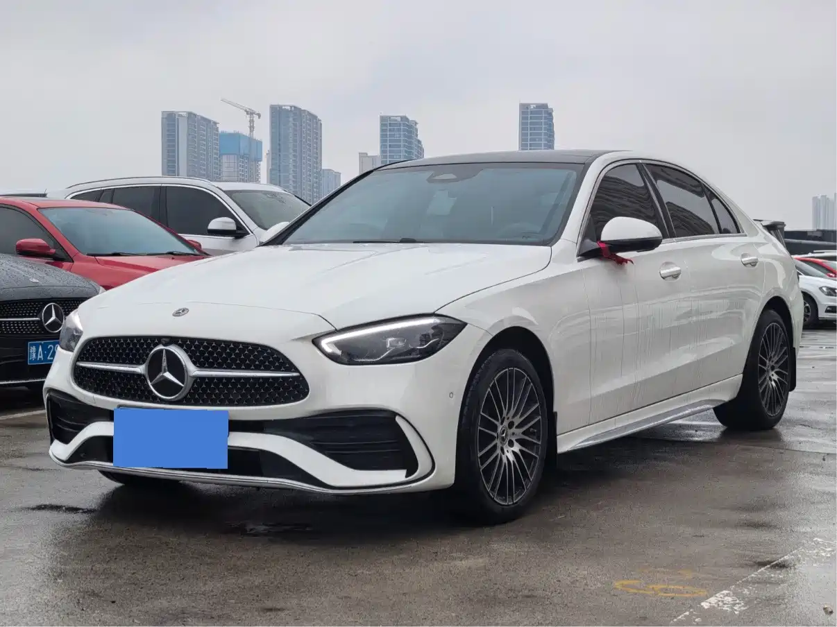Фото 1 - Mercedes-Benz C-Class