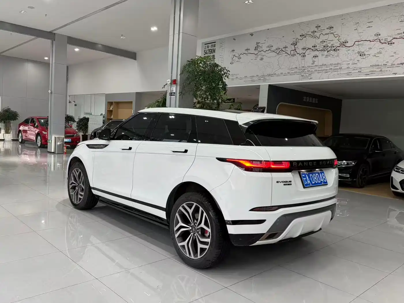 Land Rover Range Rover Evoque 2020 249PS R-DYNAMIC SE Sport Tech Edition фото 13