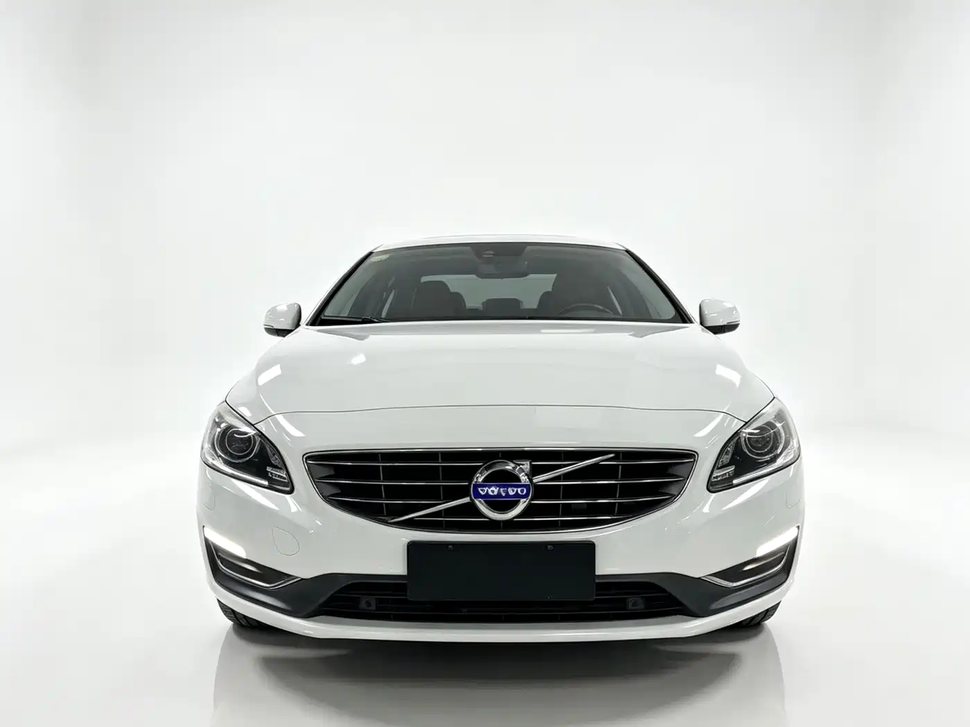 Фото 6 - Volvo S60