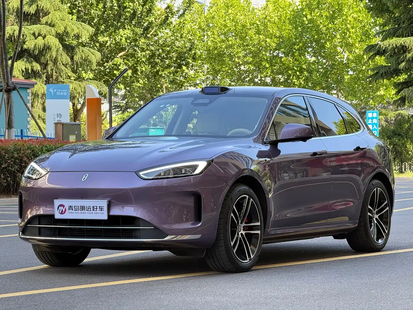 AITO Wenjie AITO M5 2025 Extended Range Ultra AWD